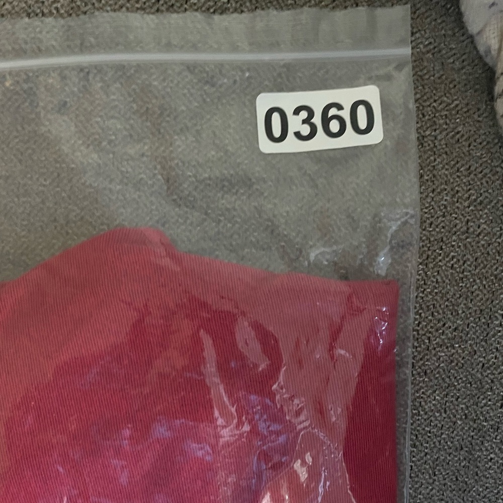 Fabletics Women’s Lima Capri Leggings L Cranberry Stripe - Picture 8 of 9